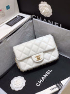 Chanel Flap Pearl Embellished Bag 18cm Gold Hardware Lambskin Leather Spring/Summer Collection, White
