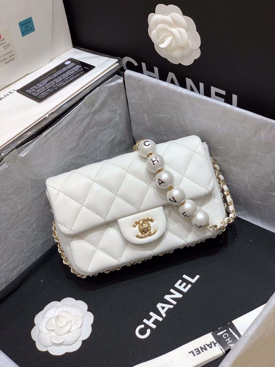 Chanel Flap Pearl Embellished Bag 18cm Gold Hardware Lambskin Leather Spring/Summer Collection, White