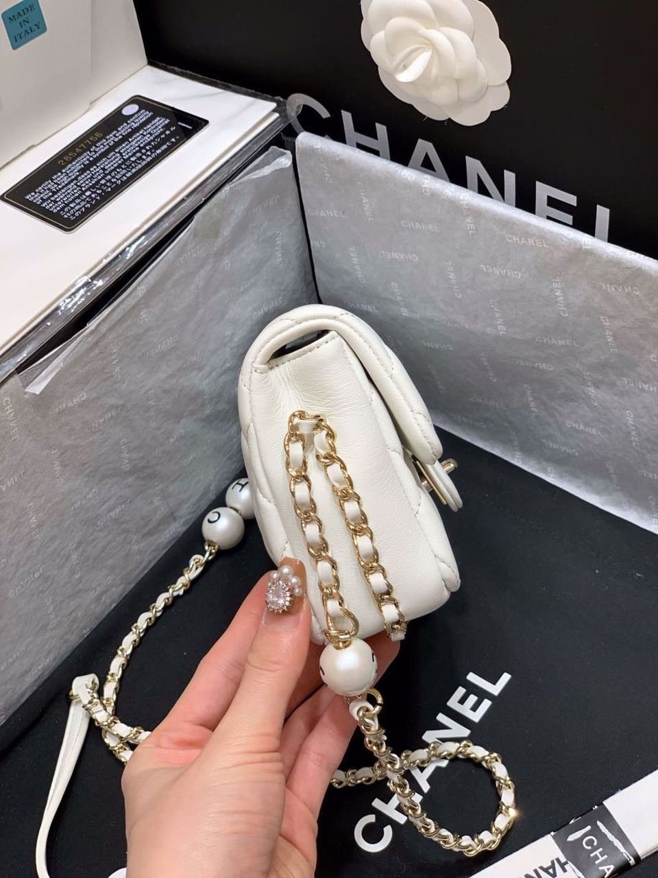 Chanel Flap Pearl Embellished Bag 18cm Gold Hardware Lambskin Leather Spring/Summer Collection, White