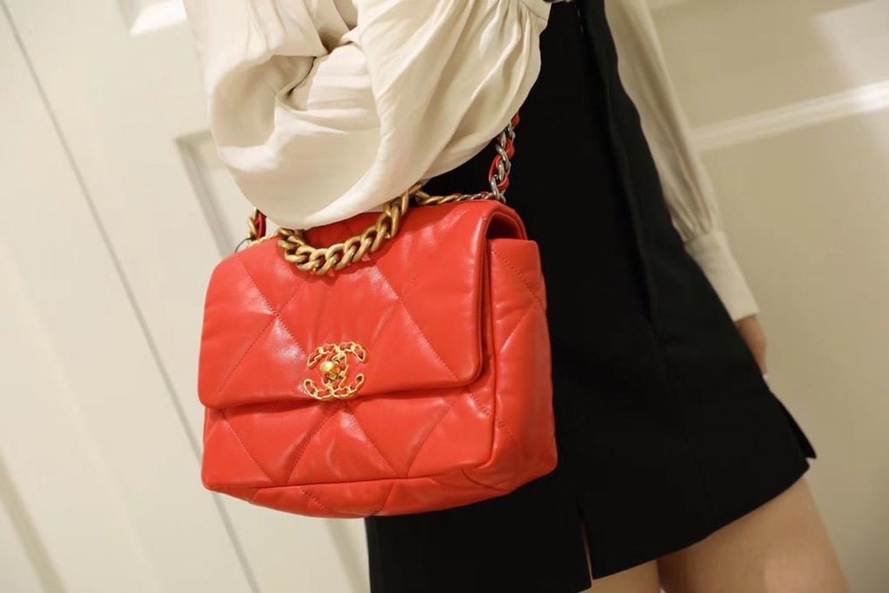 Chanel 19 Flap Bag 26cm Goatskin Leather Spring/Summer Act 1 Collection, Red