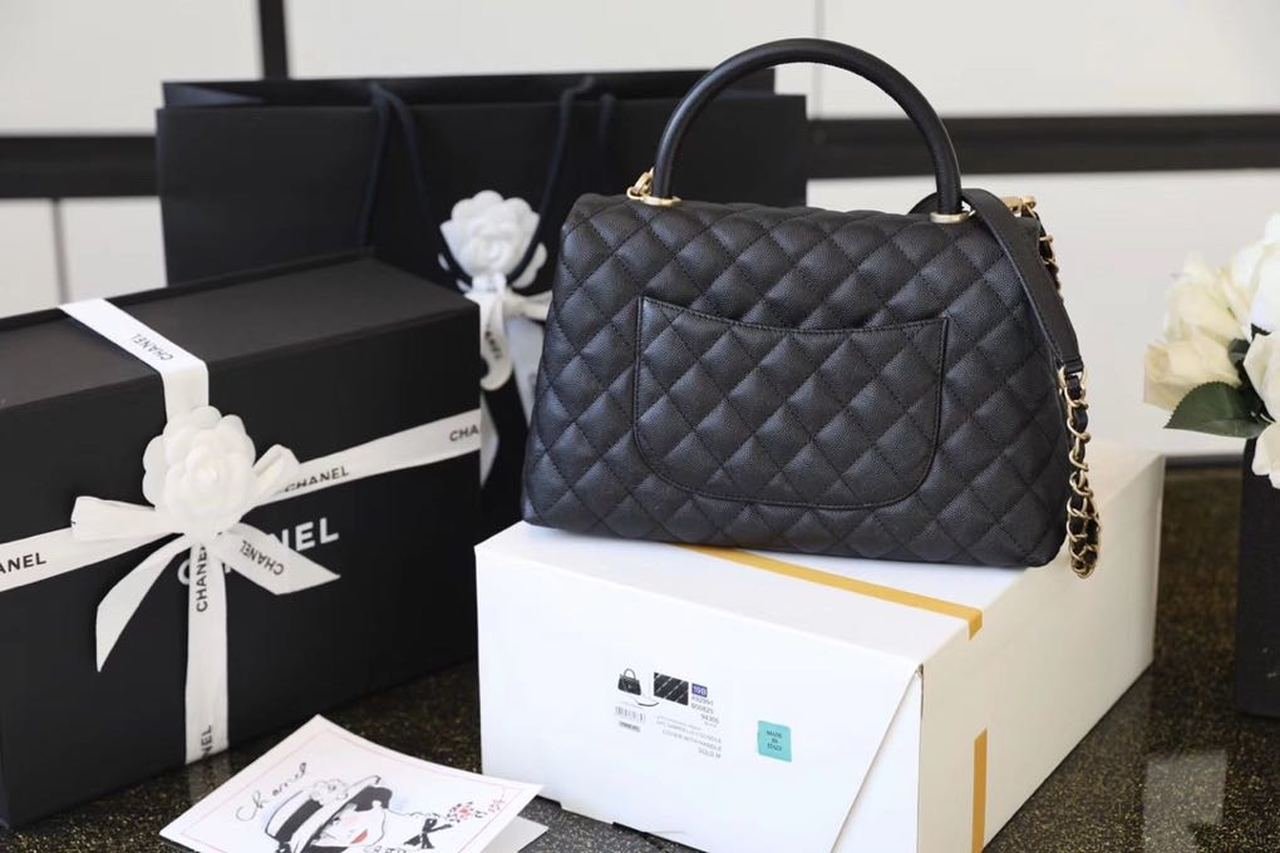 Chanel Coco Handle Quilted Bag 30cm Caviar Leather Gold Hardware Spring/Summer Act 1 Collection, Black/Red