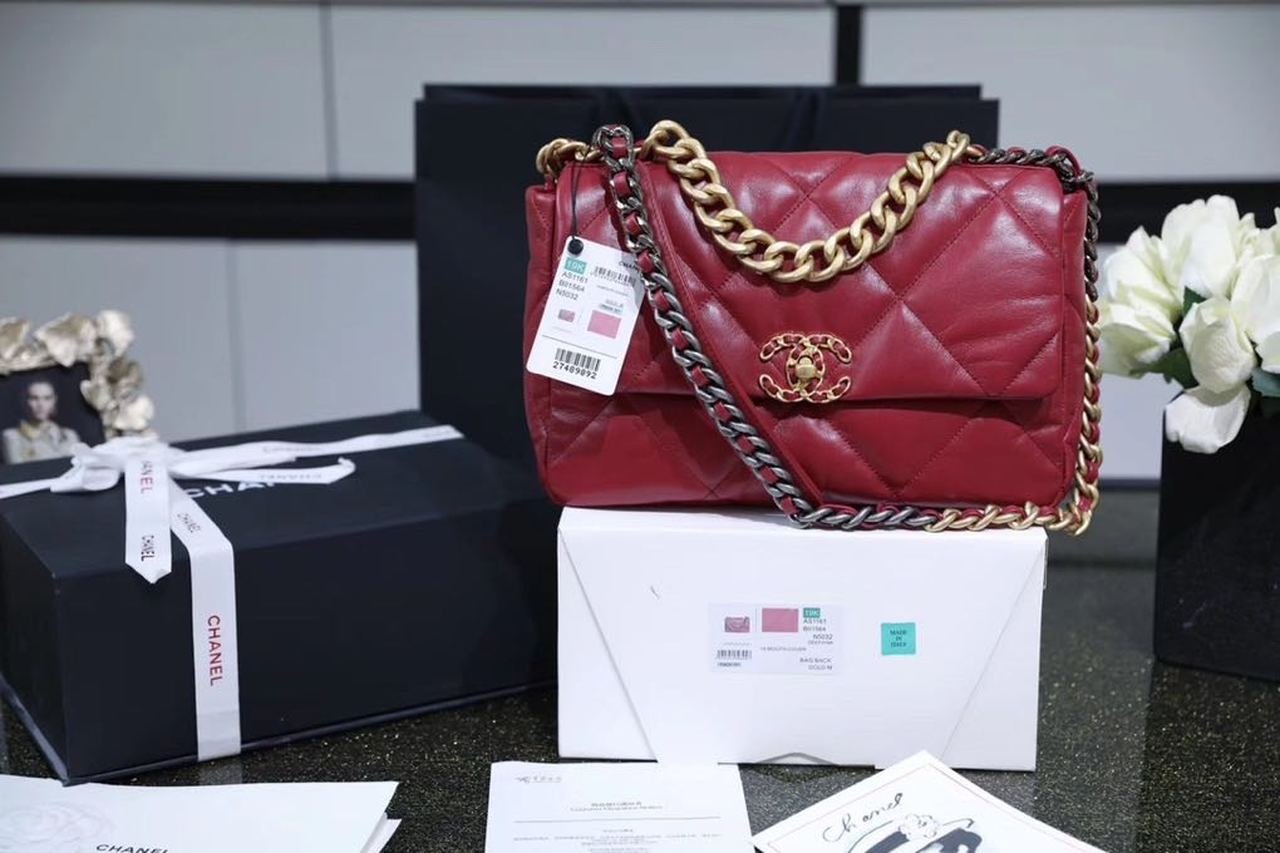 Chanel 19 Flap Bag 26cm Goatskin Leather Spring/Summer Act 1 Collection, Burgundy