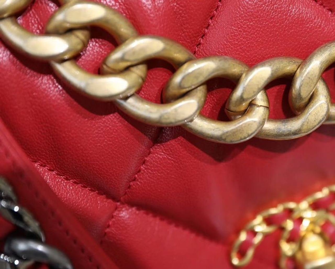 Chanel 19 Flap Bag 26cm Goatskin Leather Spring/Summer Act 1 Collection, Red