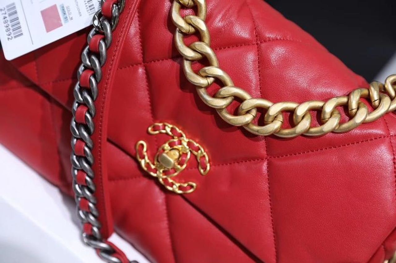 Chanel 19 Flap Bag 26cm Goatskin Leather Spring/Summer Act 1 Collection, Red