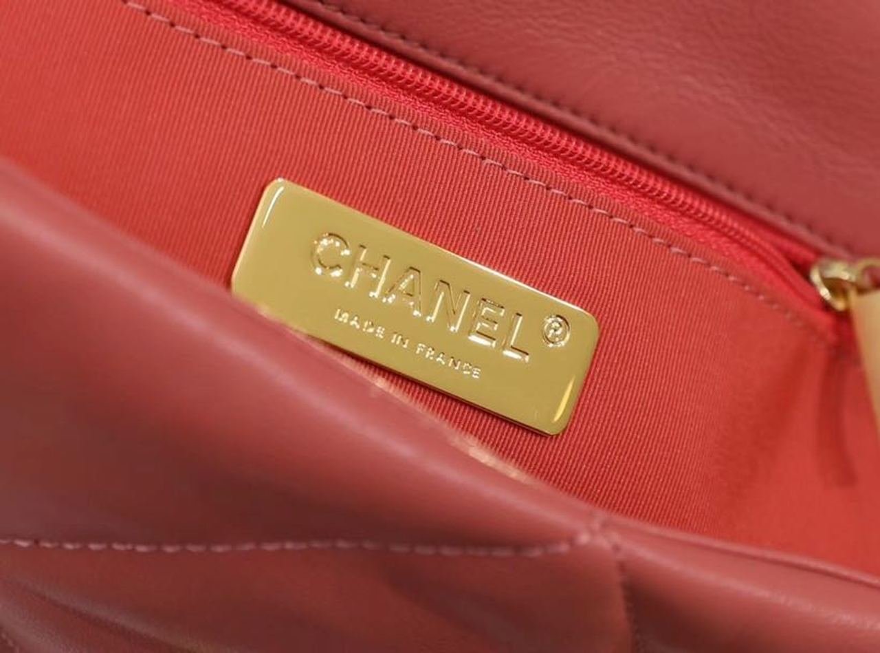 Chanel 19 Flap Bag 26cm Goatskin Leather Spring/Summer Act 1 Collection, Rose Pink