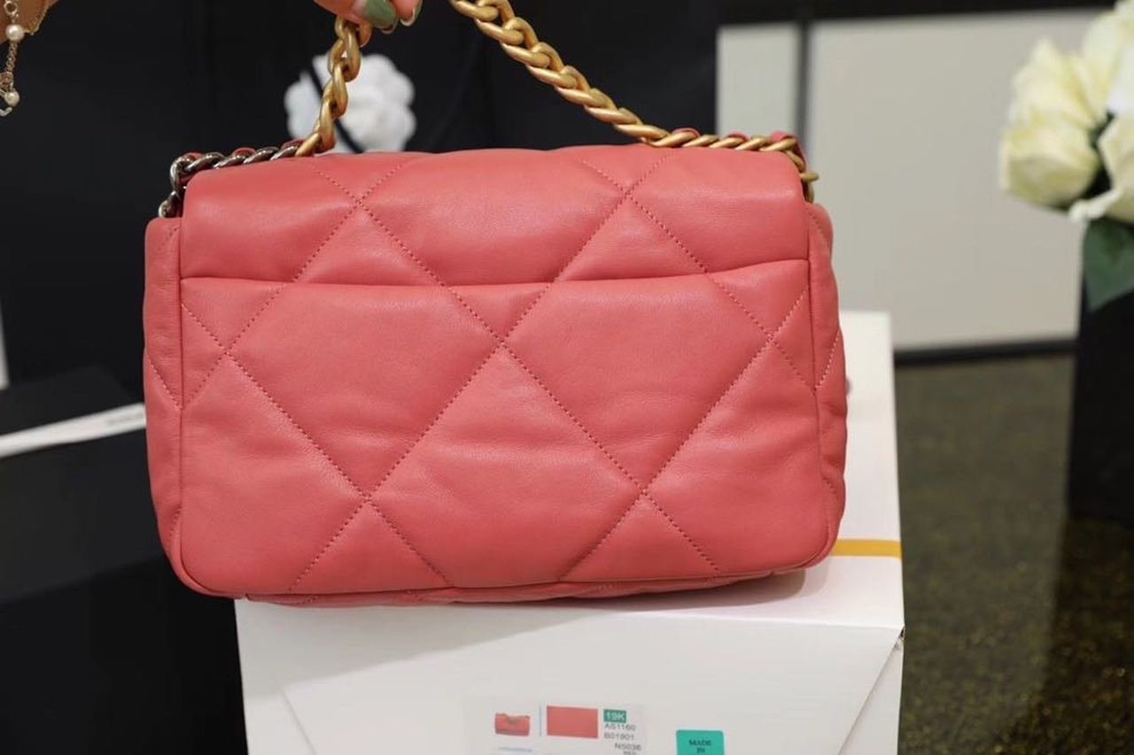 Chanel 19 Flap Bag 26cm Goatskin Leather Spring/Summer Act 1 Collection, Rose Pink