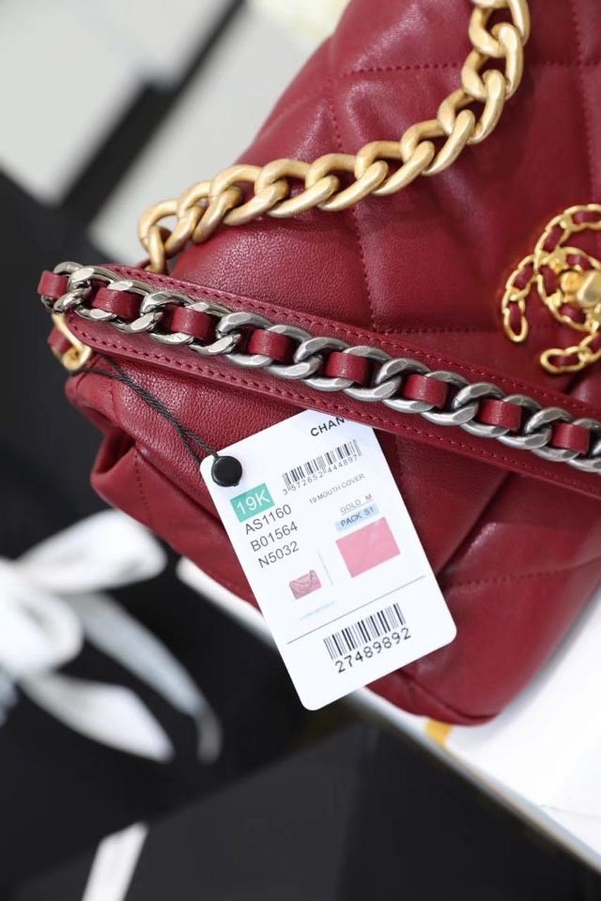 Chanel 19 Flap Bag 26cm Goatskin Leather Spring/Summer Act 1 Collection, Bordeaux