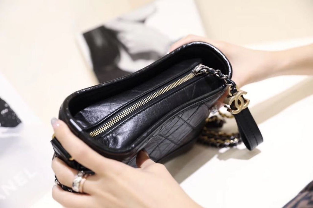 Chanel Gabrielle Hobo Bag 20cm Aged Calfskin Leather Spring/Summer Act 1 Collection, Black