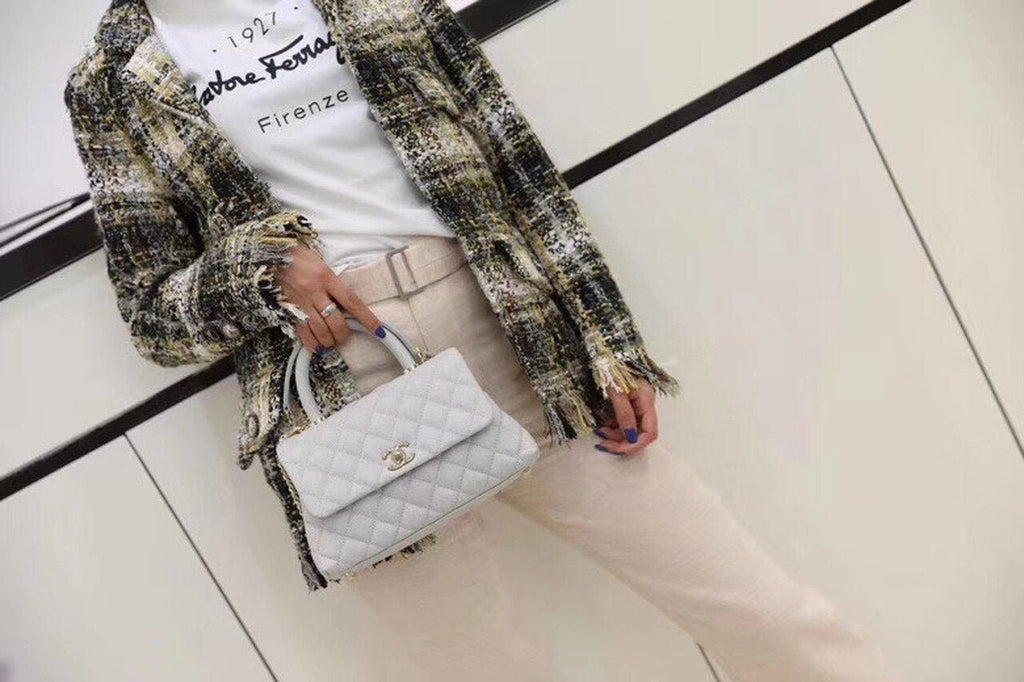Chanel Coco Handle Quilted Handle Bag 24cm Caviar Leather Gold Hardware Spring/Summer Act 1 Collection White