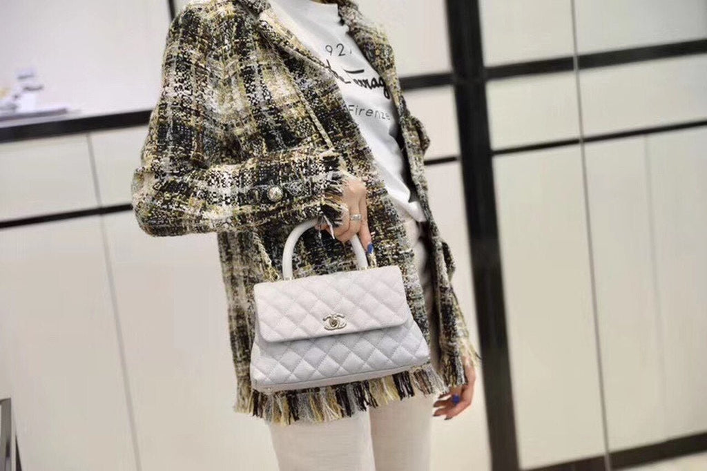 Chanel Coco Handle Quilted Handle Bag 24cm Caviar Leather Gold Hardware Spring/Summer Act 1 Collection White