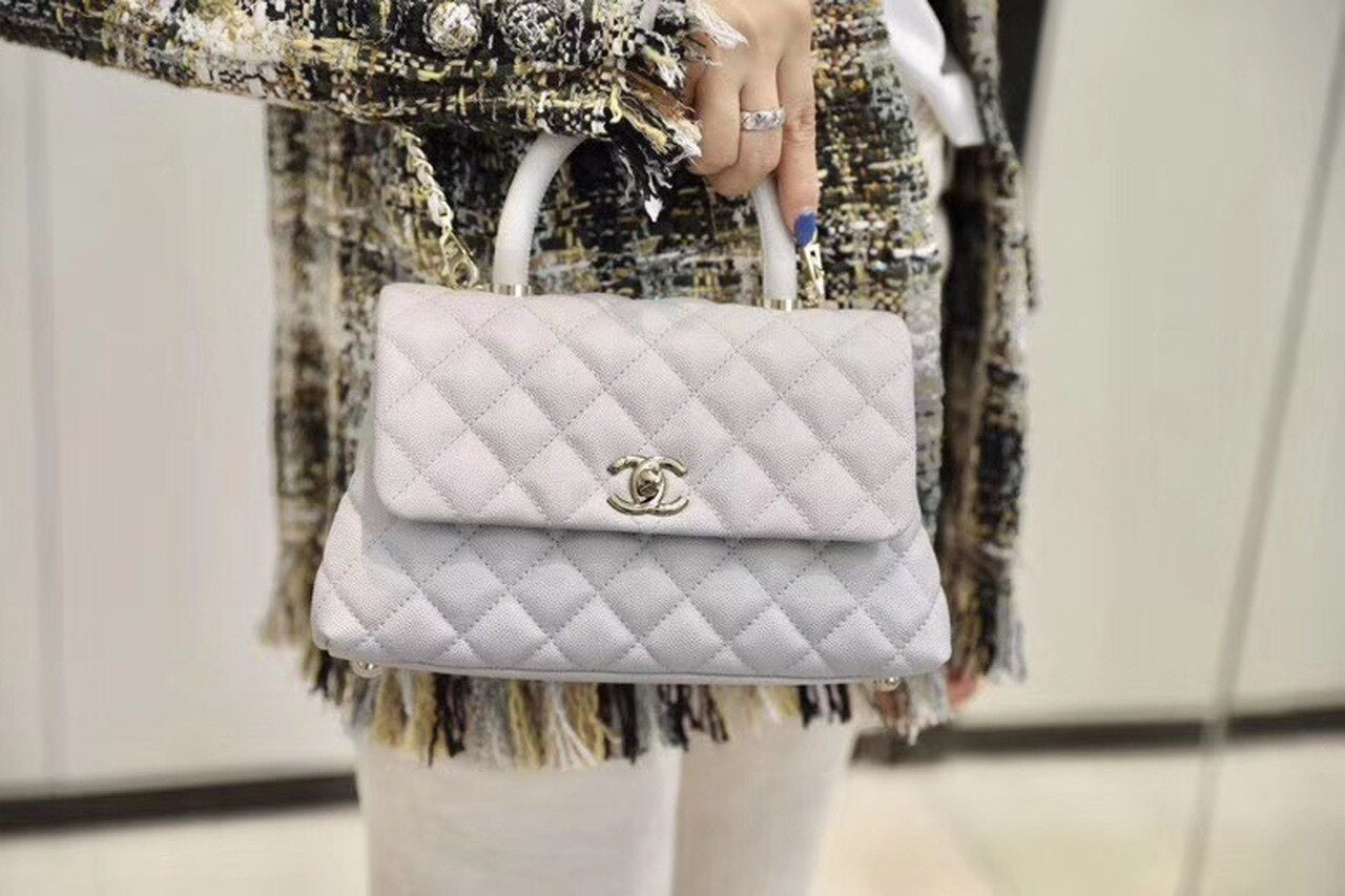 Chanel Coco Handle Quilted Handle Bag 24cm Caviar Leather Gold Hardware Spring/Summer Act 1 Collection White