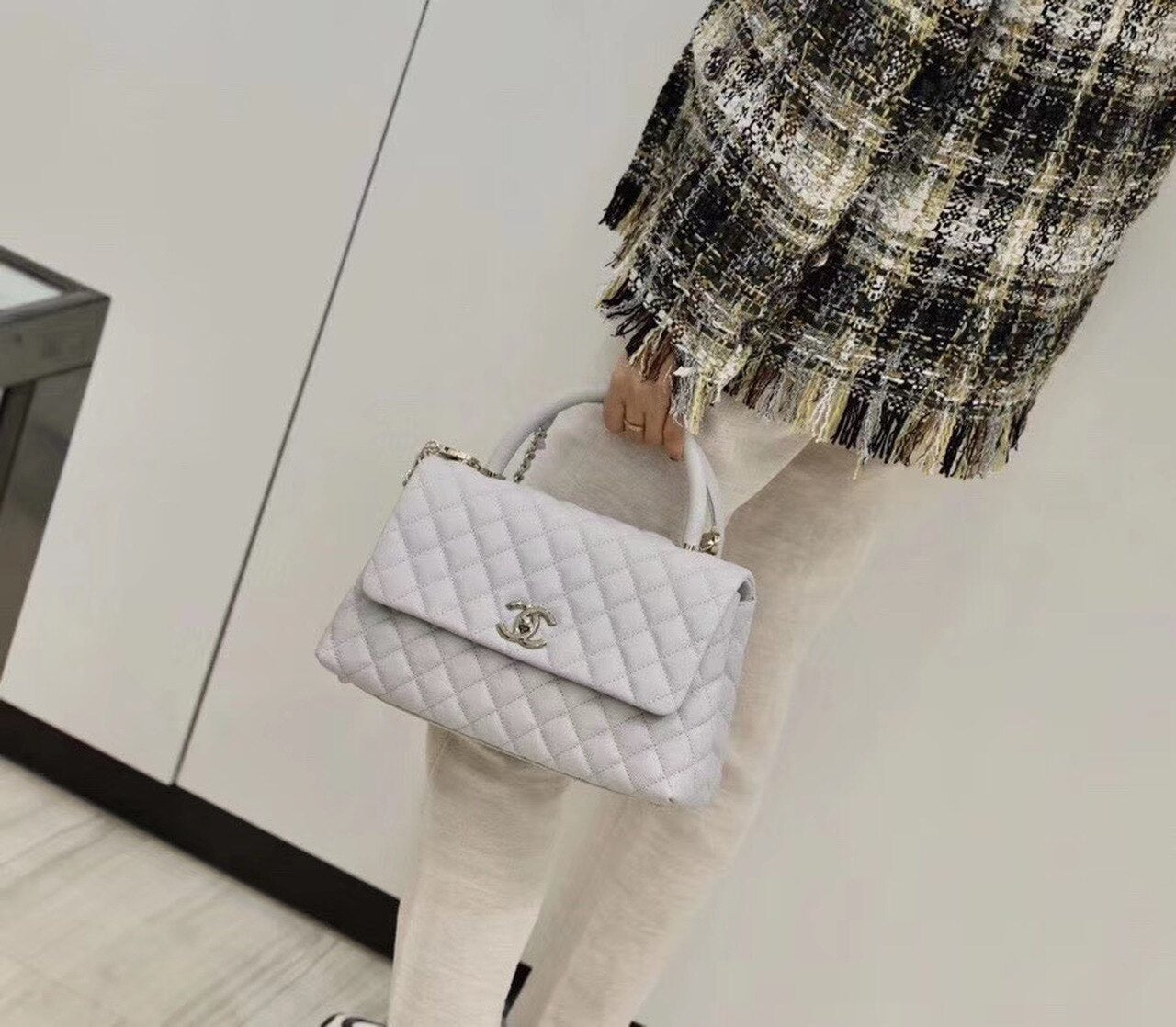 Chanel Coco Handle Quilted Handle Bag 30cm Caviar Leather Gold Hardware Spring/Summer Act 1 Collection White