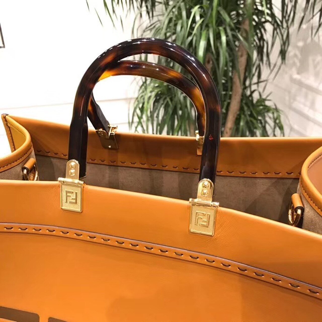 Fendi Sunshine Shopper Tote Bag 40cm Calfskin Leather Spring/Summer Collection, Brown