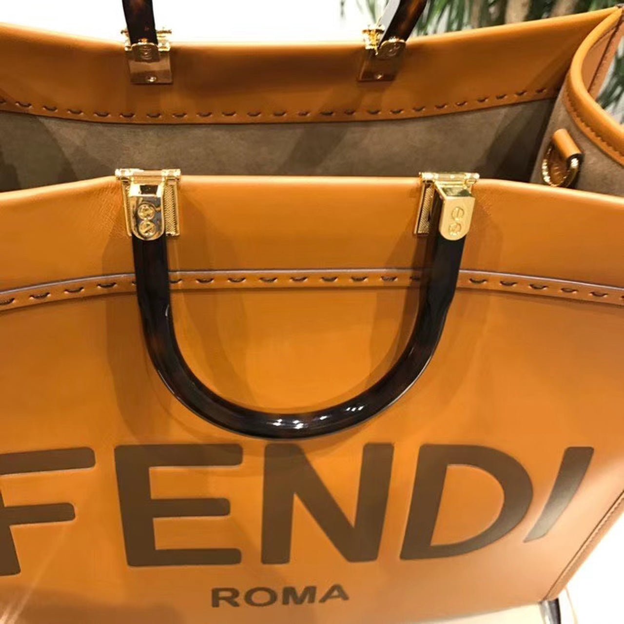 Fendi Sunshine Shopper Tote Bag 40cm Calfskin Leather Spring/Summer Collection, Brown