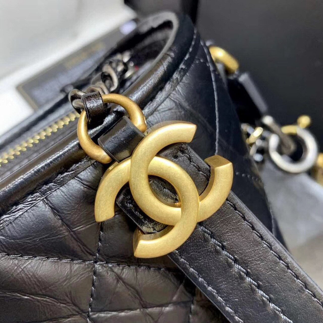 Chanel Gabrielle Hobo Bag 25cm AS1582 Bi-Color Hardware Aged Calfskin Leather Spring/Summer Act 1 Collection Black