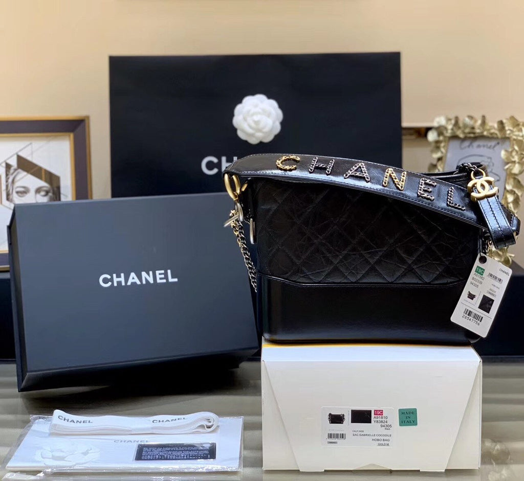 Chanel Gabrielle Hobo Bag 25cm AS1582 Bi-Color Hardware Aged Calfskin Leather Spring/Summer Act 1 Collection Black