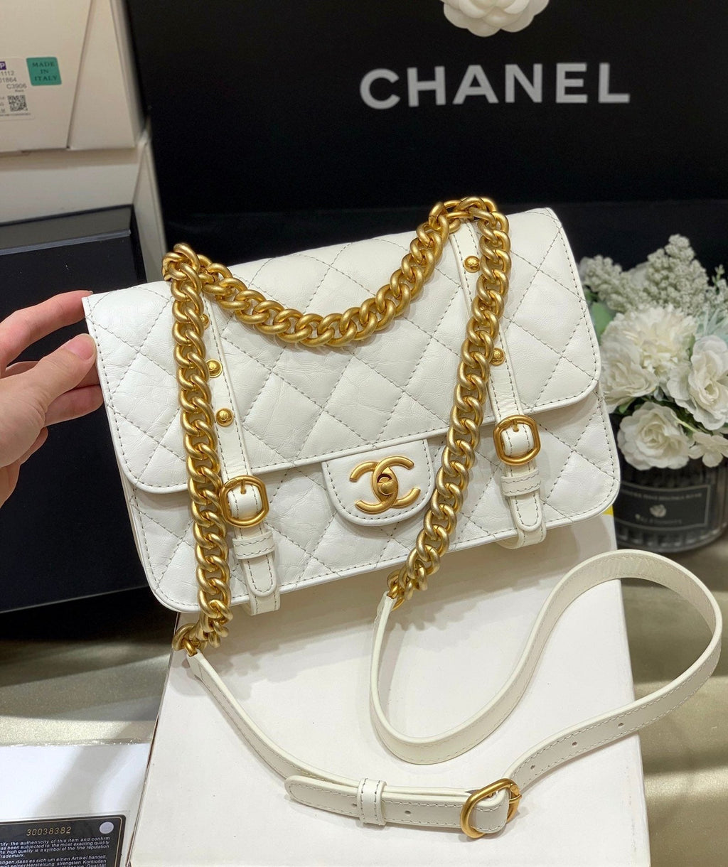 Chanel Co Co Shoulder Bag Gold Chain White 25cm