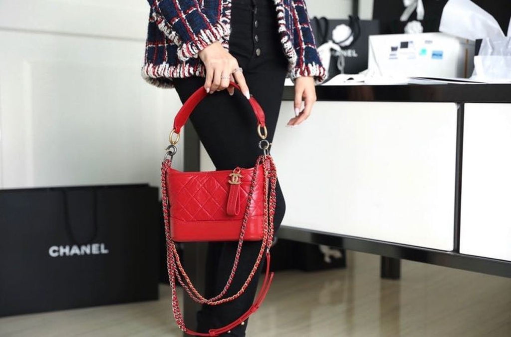 Chanel Gabrielle Hobo Bag 18cm AS0865 Bi-Color Hardware Aged Calfskin Leather Spring/Summer Act 1 Collection Red