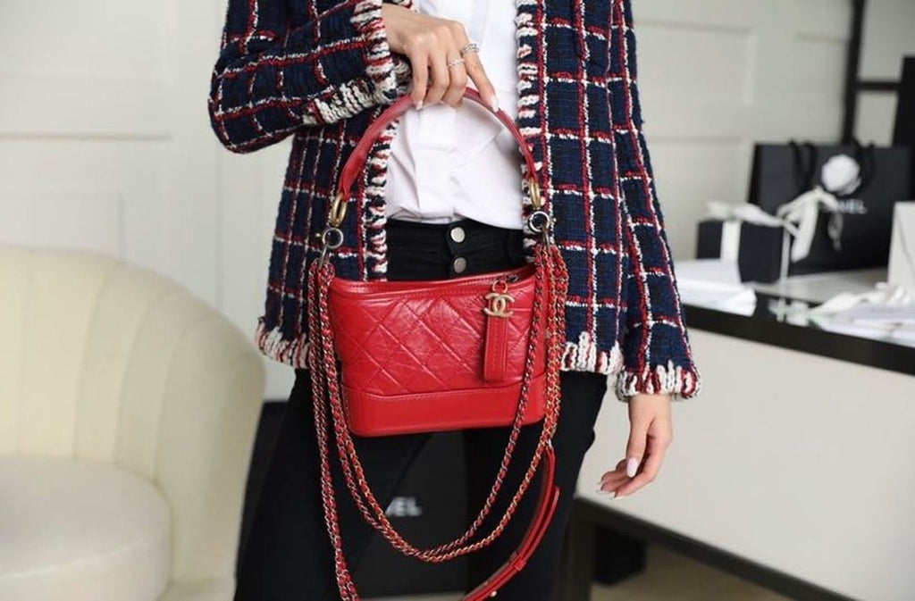 Chanel Gabrielle Hobo Bag 18cm AS0865 Bi-Color Hardware Aged Calfskin Leather Spring/Summer Act 1 Collection Red