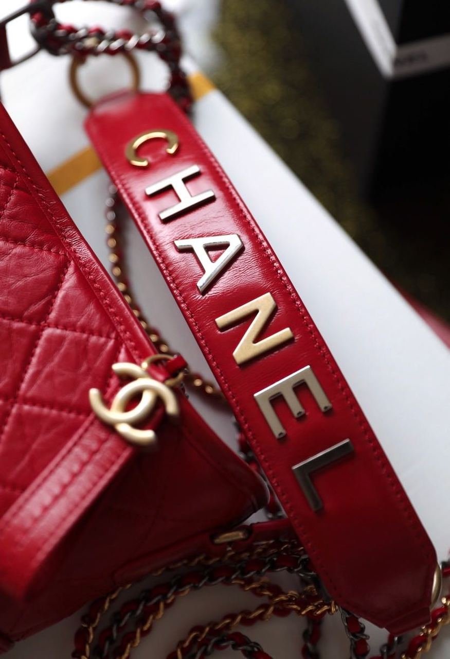 Chanel Gabrielle Hobo Bag 18cm AS0865 Bi-Color Hardware Aged Calfskin Leather Spring/Summer Act 1 Collection Red