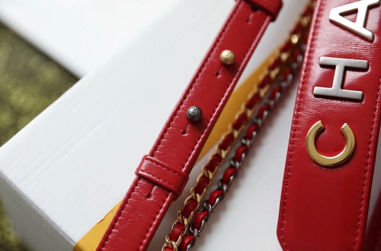 Chanel Gabrielle Hobo Bag 18cm AS0865 Bi-Color Hardware Aged Calfskin Leather Spring/Summer Act 1 Collection Red
