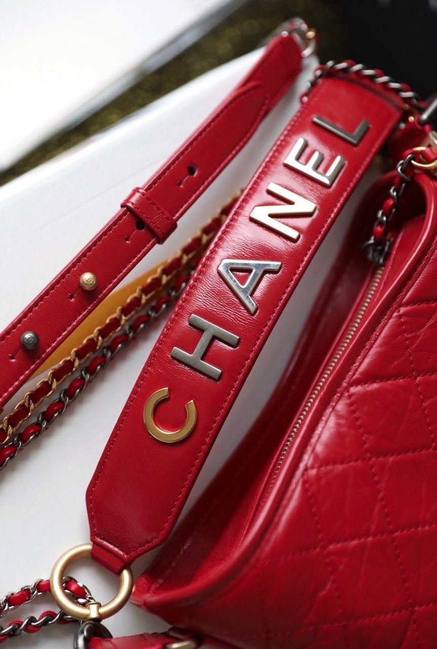 Chanel Gabrielle Hobo Bag 18cm AS0865 Bi-Color Hardware Aged Calfskin Leather Spring/Summer Act 1 Collection Red