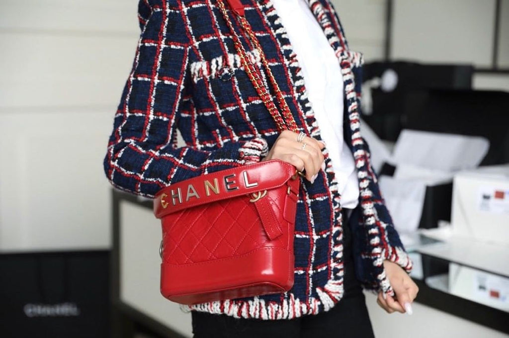 Chanel Gabrielle Hobo Bag 18cm AS0865 Bi-Color Hardware Aged Calfskin Leather Spring/Summer Act 1 Collection Red