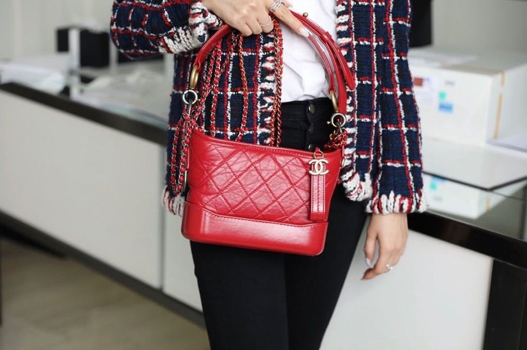 Chanel Gabrielle Hobo Bag 18cm AS0865 Bi-Color Hardware Aged Calfskin Leather Spring/Summer Act 1 Collection Red