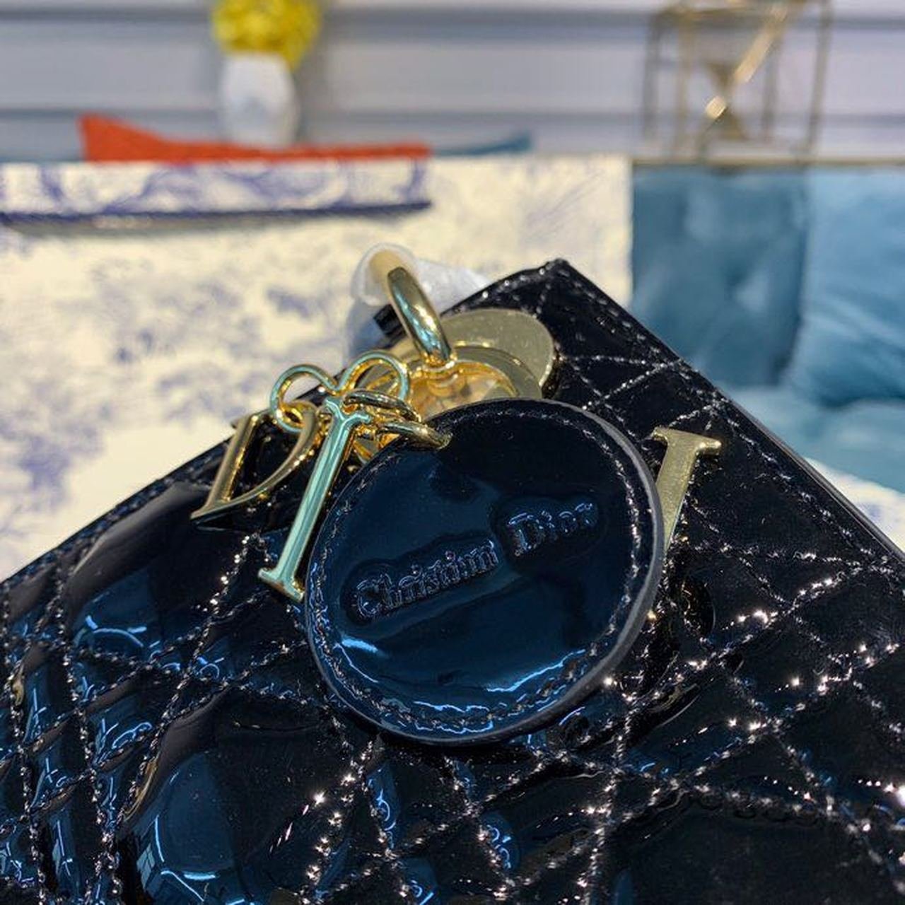 Christian Dior Mini Lady Dior Bag 18cm with Chain Gold Hardware Patent Leather Spring/Summer Collection, Black