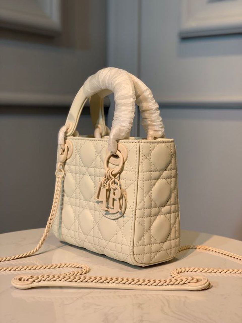 Christian Dior Mini Lady Dior Bag 18cm with Chain Matte Hardware Lambskin Leather Spring/Summer Collection, Ivory