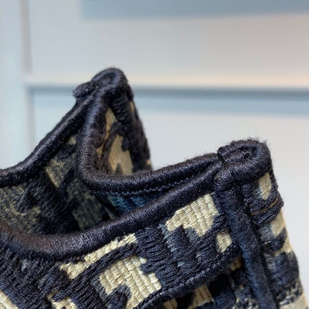 Christian Dior Mini Book Tote Bag 22cm Oblique Embroidered Canvas Spring/Summer Collection, Blue