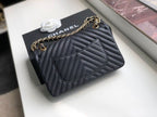Chanel Chevron Classic Flap Bag 25cm Gold Hardware Caviar Leather Spring/Summer Collection Black