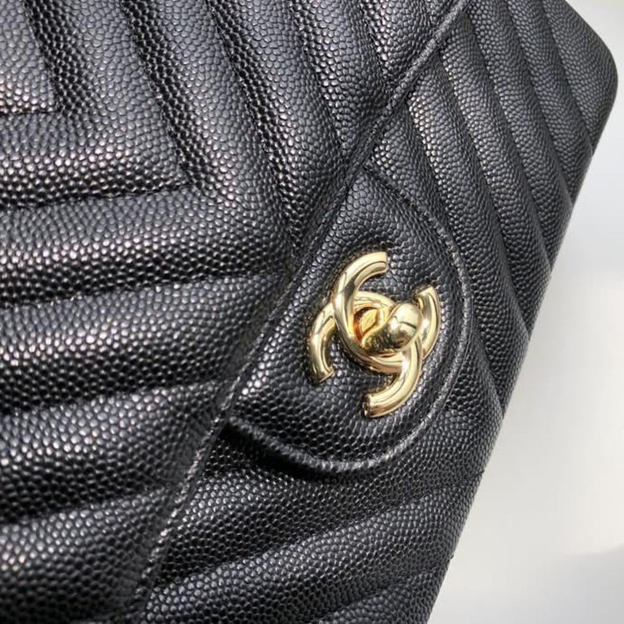 Chanel Chevron Classic Flap Bag 25cm Gold Hardware Caviar Leather Spring/Summer Collection Black