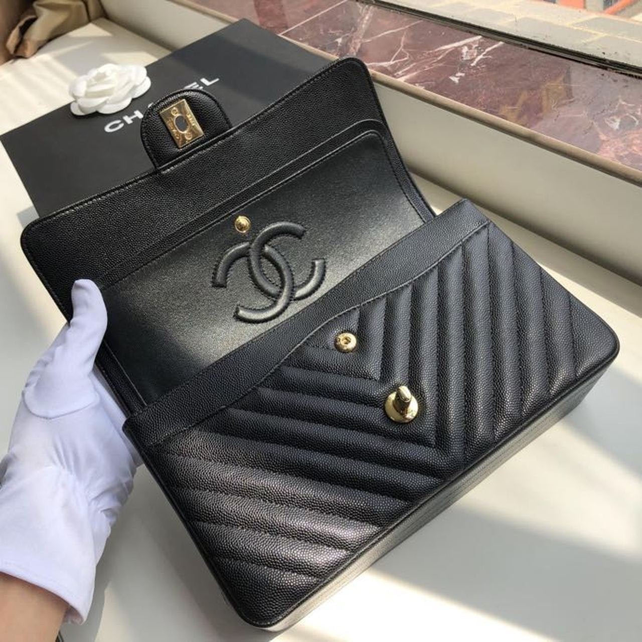 Chanel Chevron Classic Flap Bag 25cm Gold Hardware Caviar Leather Spring/Summer Collection Black