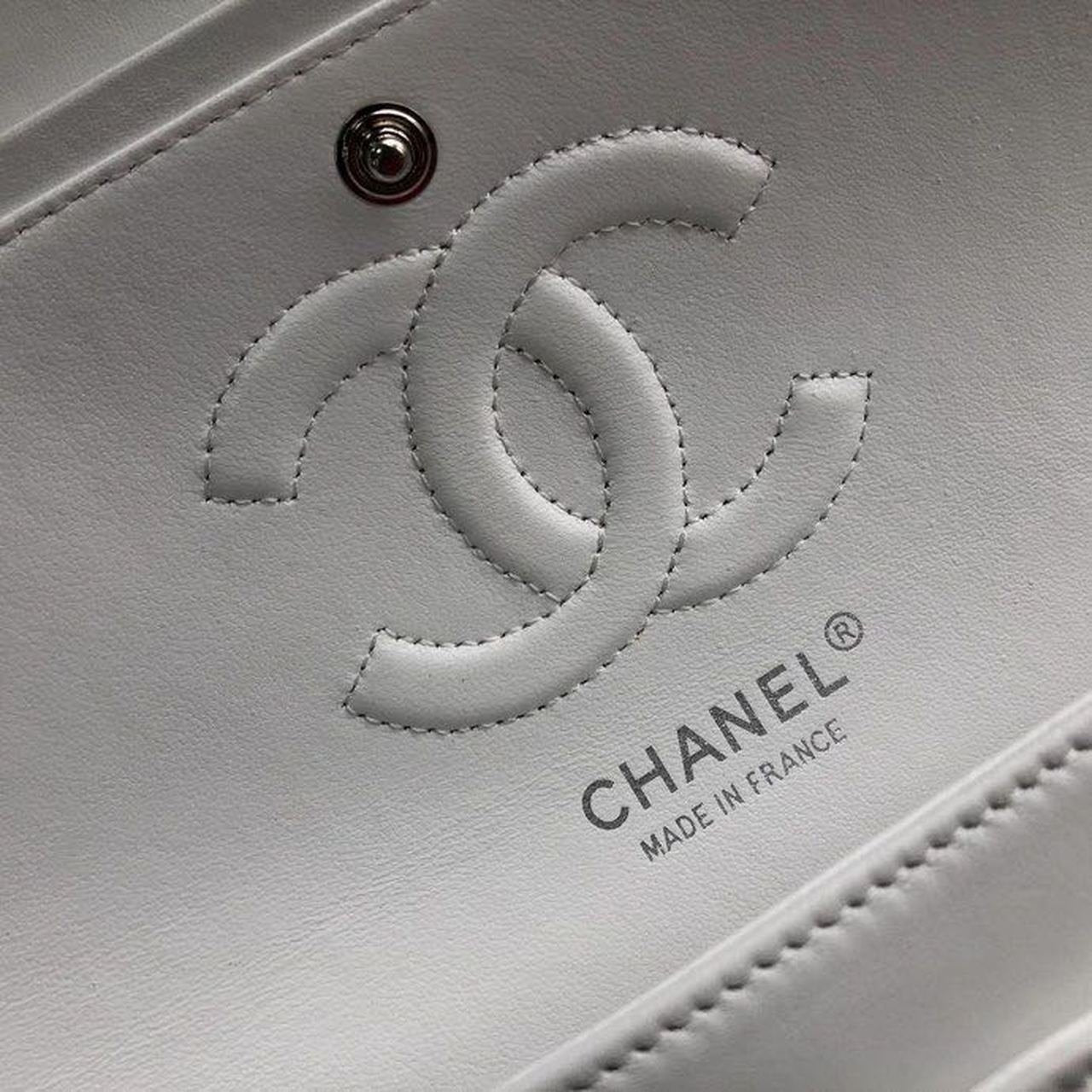 Chanel Classic Flap Bag 25cm Silver Hardware Lambskin Leather Spring/Summer Collection White