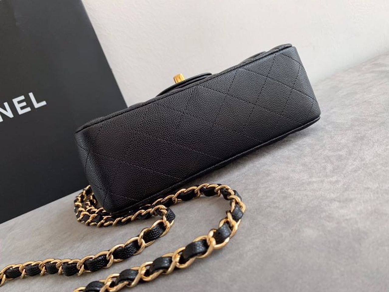 Chanel Classic Flap Bag 20cm Gold Hardware Caviar Leather Spring/Summer Collection Black