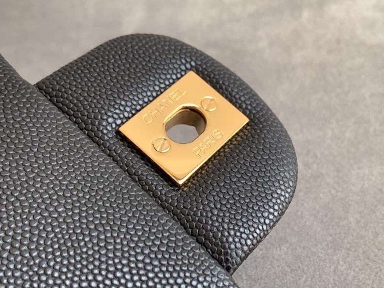Chanel Classic Flap Bag 20cm Gold Hardware Caviar Leather Spring/Summer Collection Black
