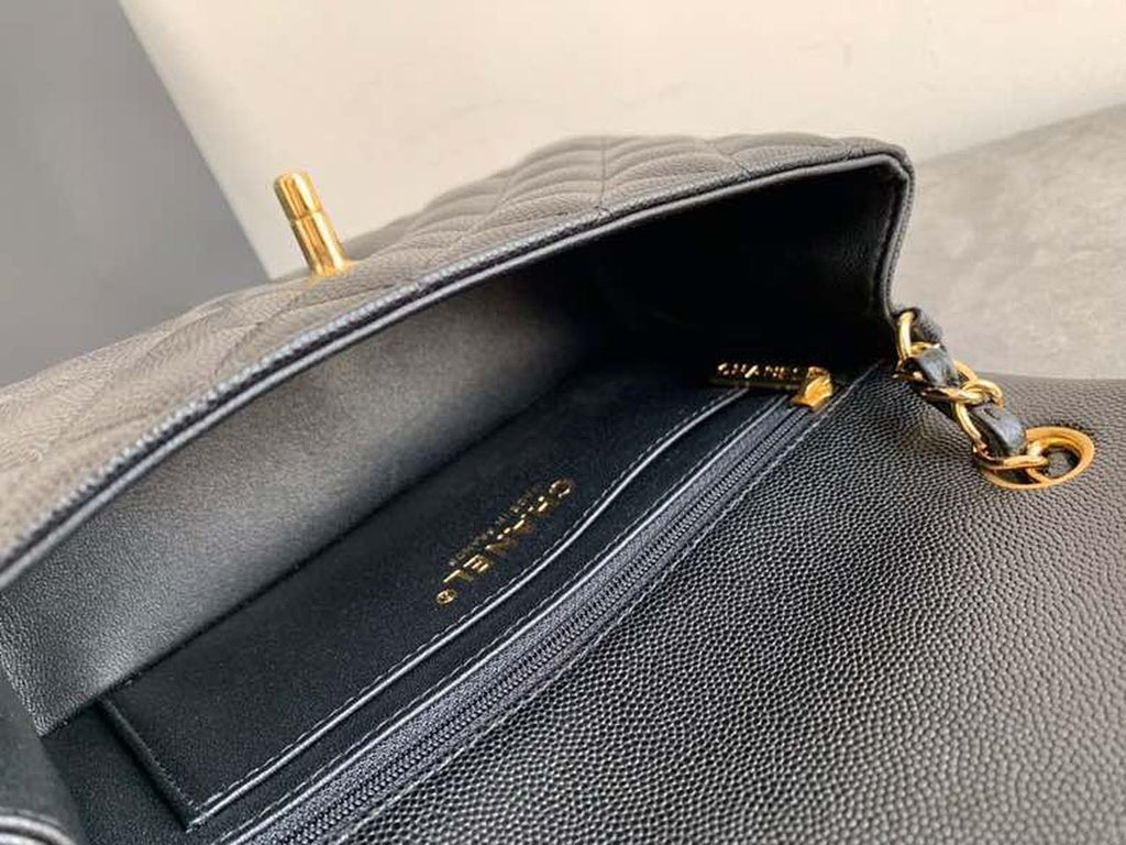 Chanel Classic Flap Bag 20cm Gold Hardware Caviar Leather Spring/Summer Collection Black