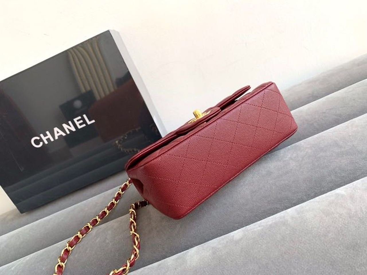 Chanel Classic Flap Bag 20cm Gold Hardware Caviar Leather Spring/Summer Collection Burgundy