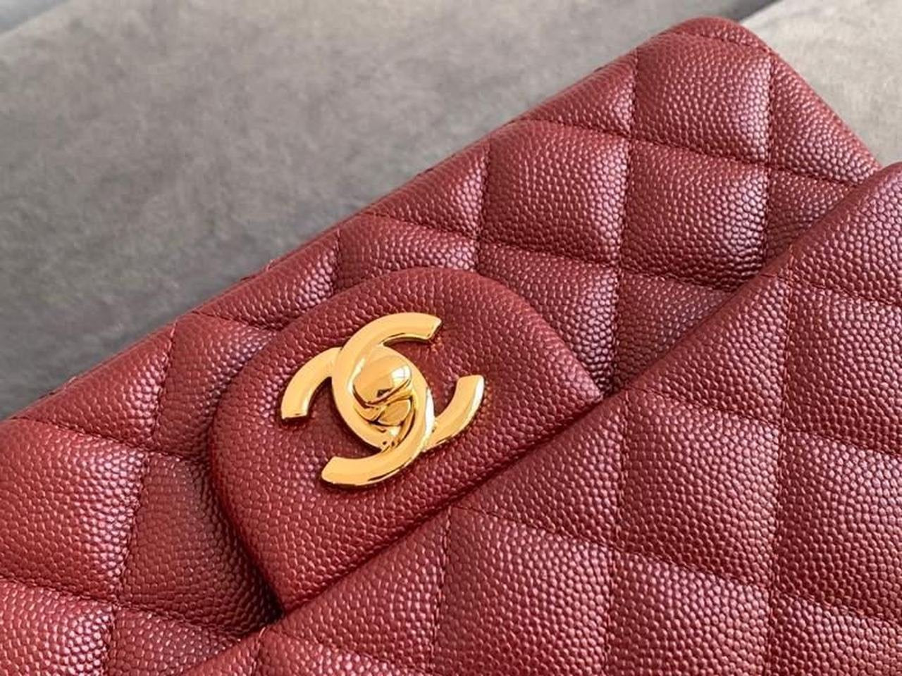 Chanel Classic Flap Bag 20cm Gold Hardware Caviar Leather Spring/Summer Collection Burgundy
