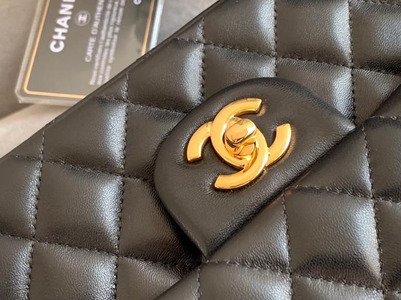 Chanel Classic Flap Bag 25cm Gold Hardware Lambskin Leather Spring/Summer Collection Black