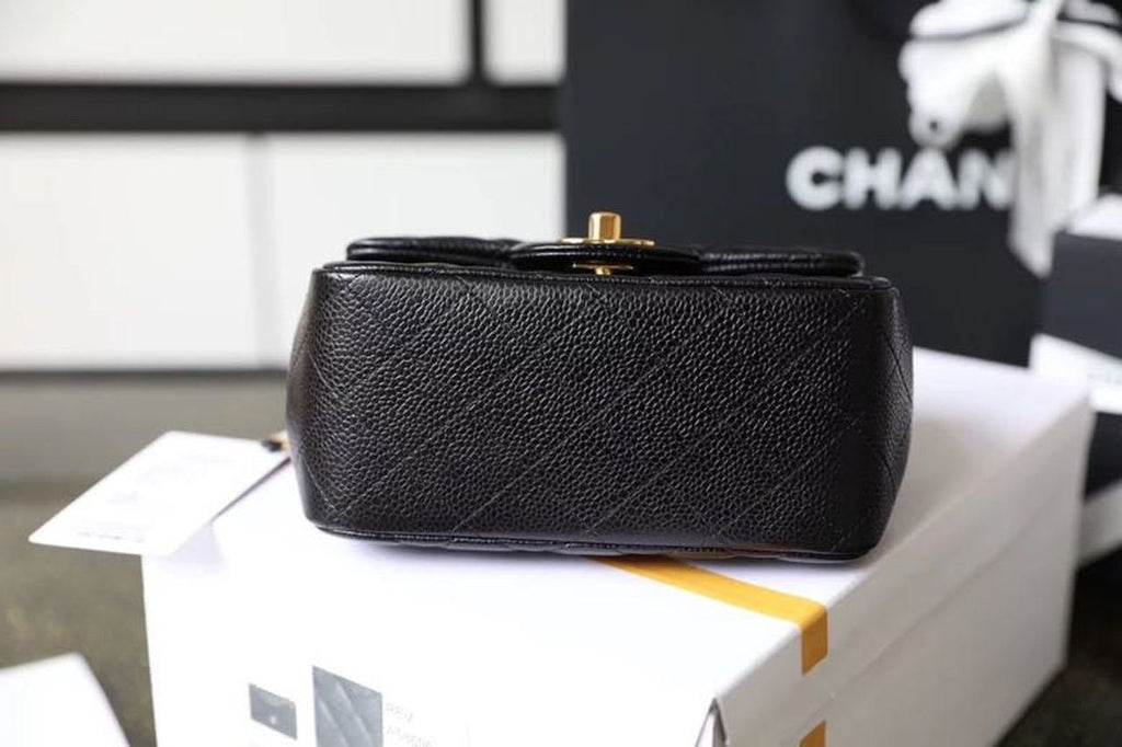 Chanel Classic Mini Flap Bag 18cm Gold Hardware Caviar Leather Spring/Summer Collection Black