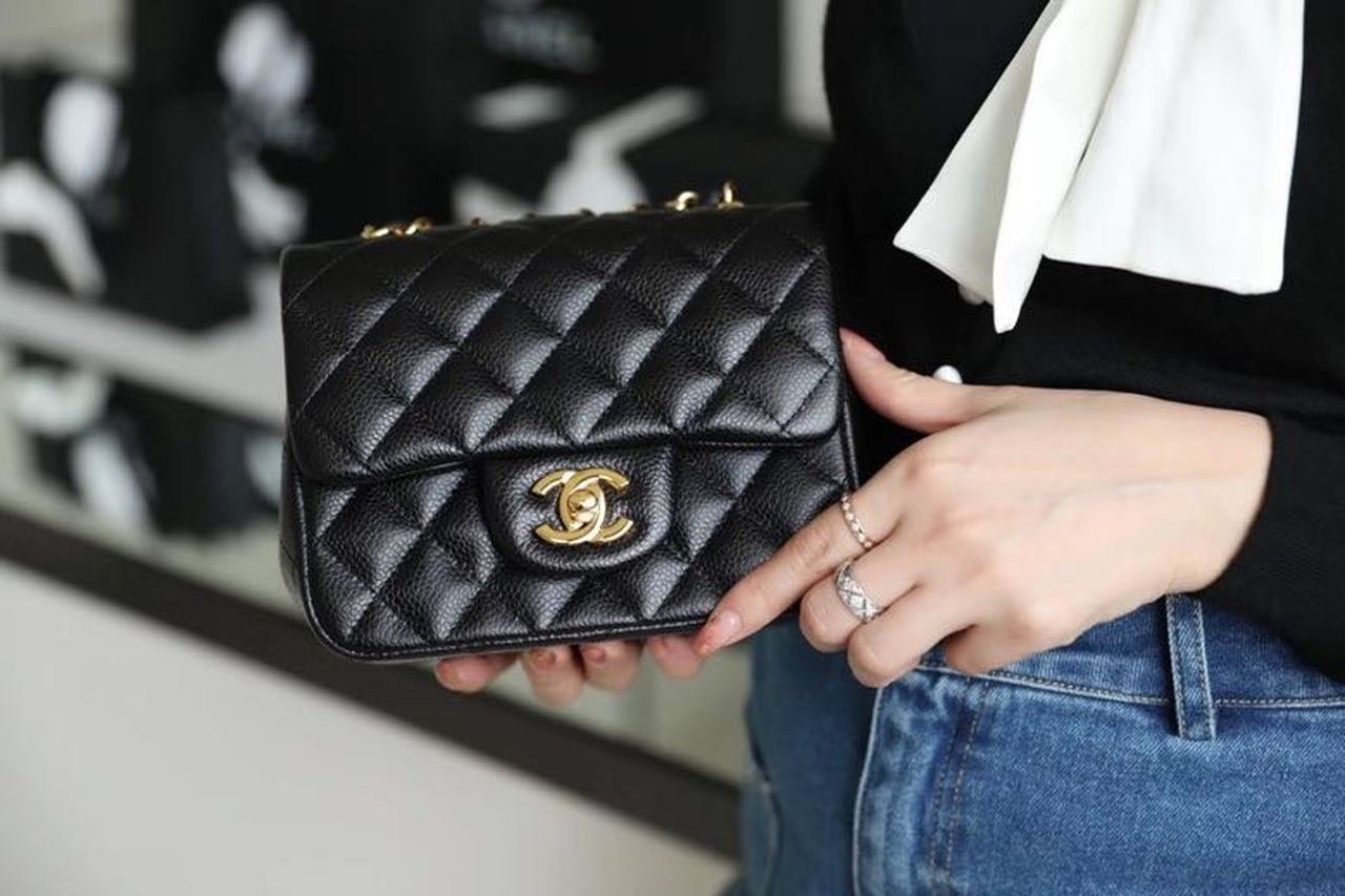 Chanel Classic Mini Flap Bag 18cm Gold Hardware Caviar Leather Spring/Summer Collection Black