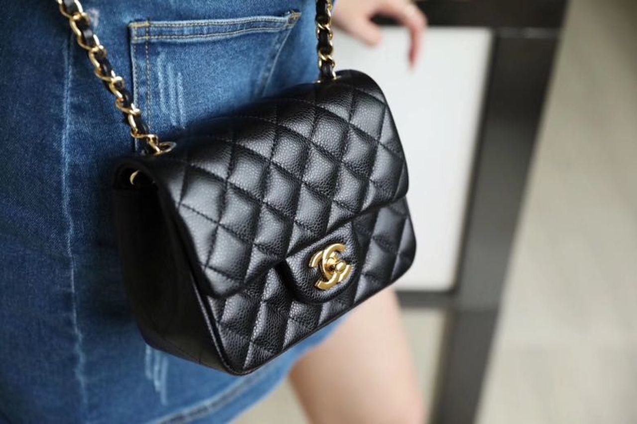 Chanel Classic Mini Flap Bag 18cm Gold Hardware Caviar Leather Spring/Summer Collection Black