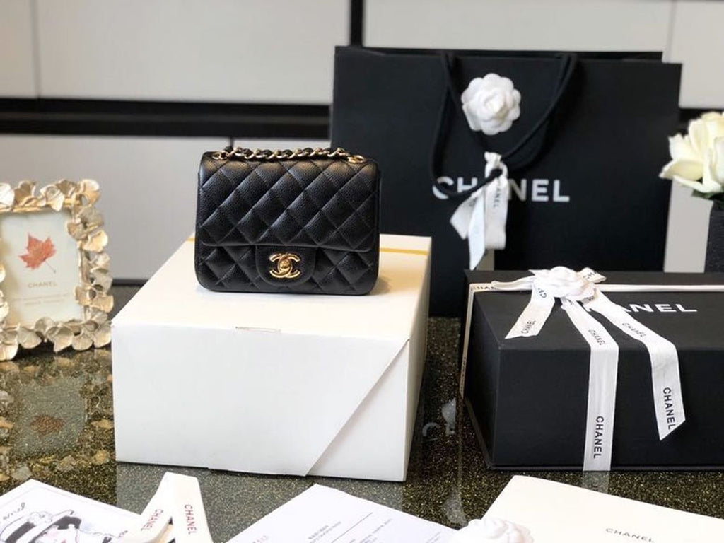 Chanel Classic Mini Flap Bag 18cm Gold Hardware Caviar Leather Spring/Summer Collection Black