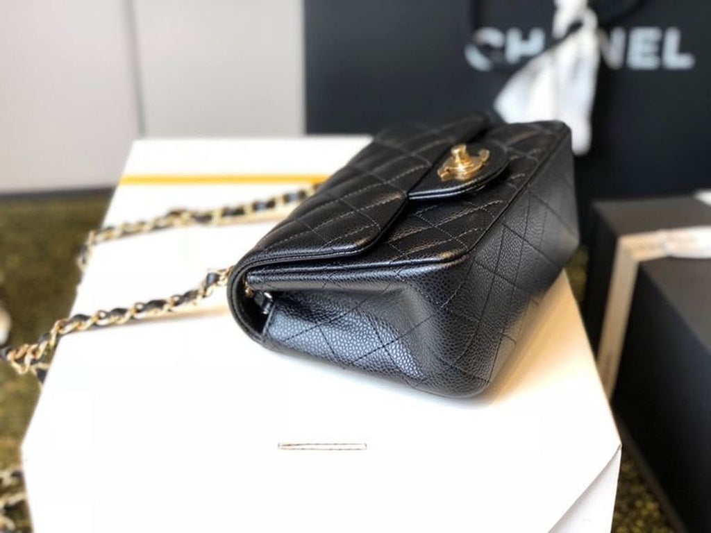 Chanel Classic Mini Flap Bag 18cm Gold Hardware Caviar Leather Spring/Summer Collection Black