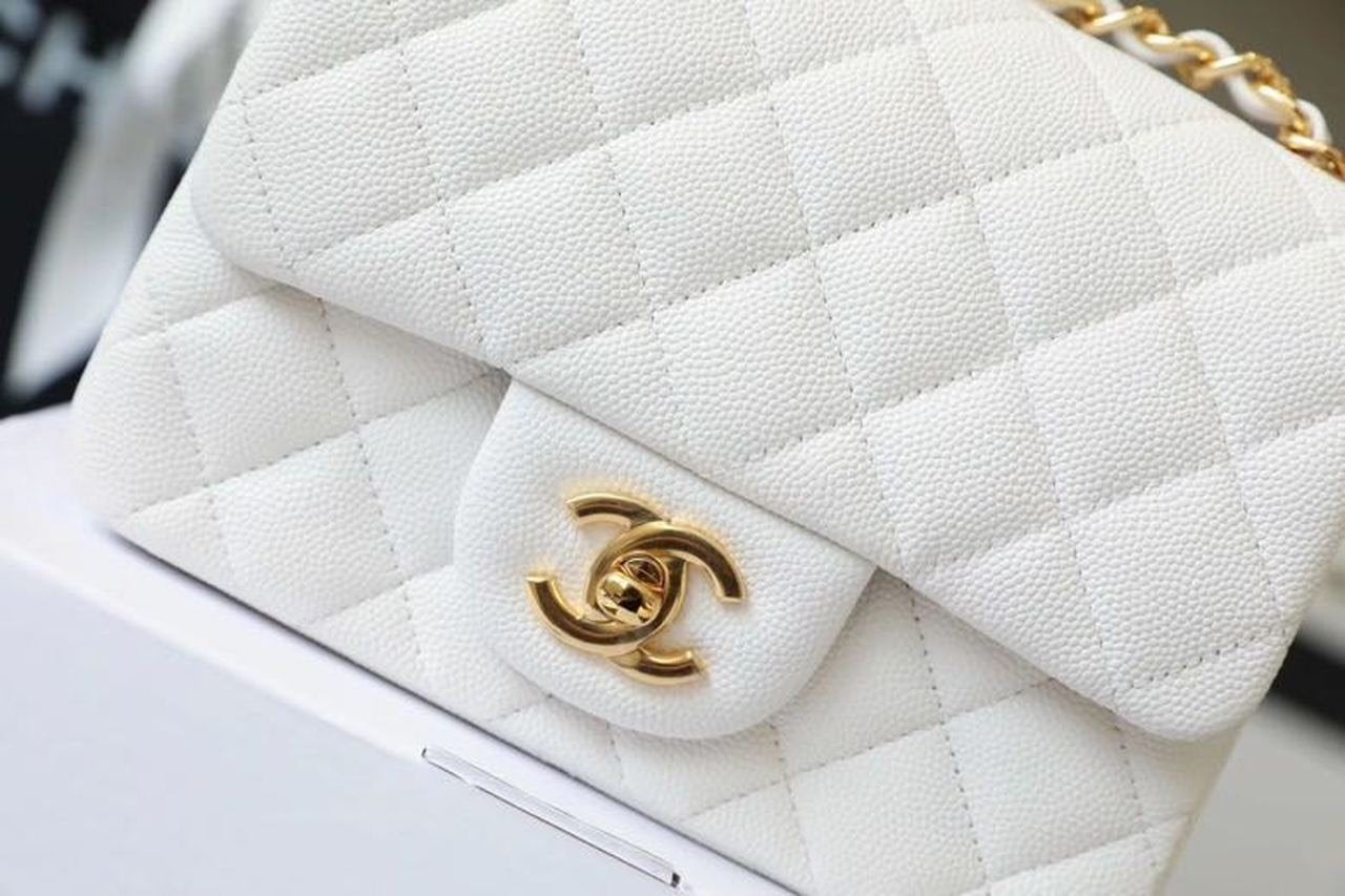 Chanel Classic Mini Flap Bag 17cm Gold Hardware Caviar Leather Spring/Summer Collection White