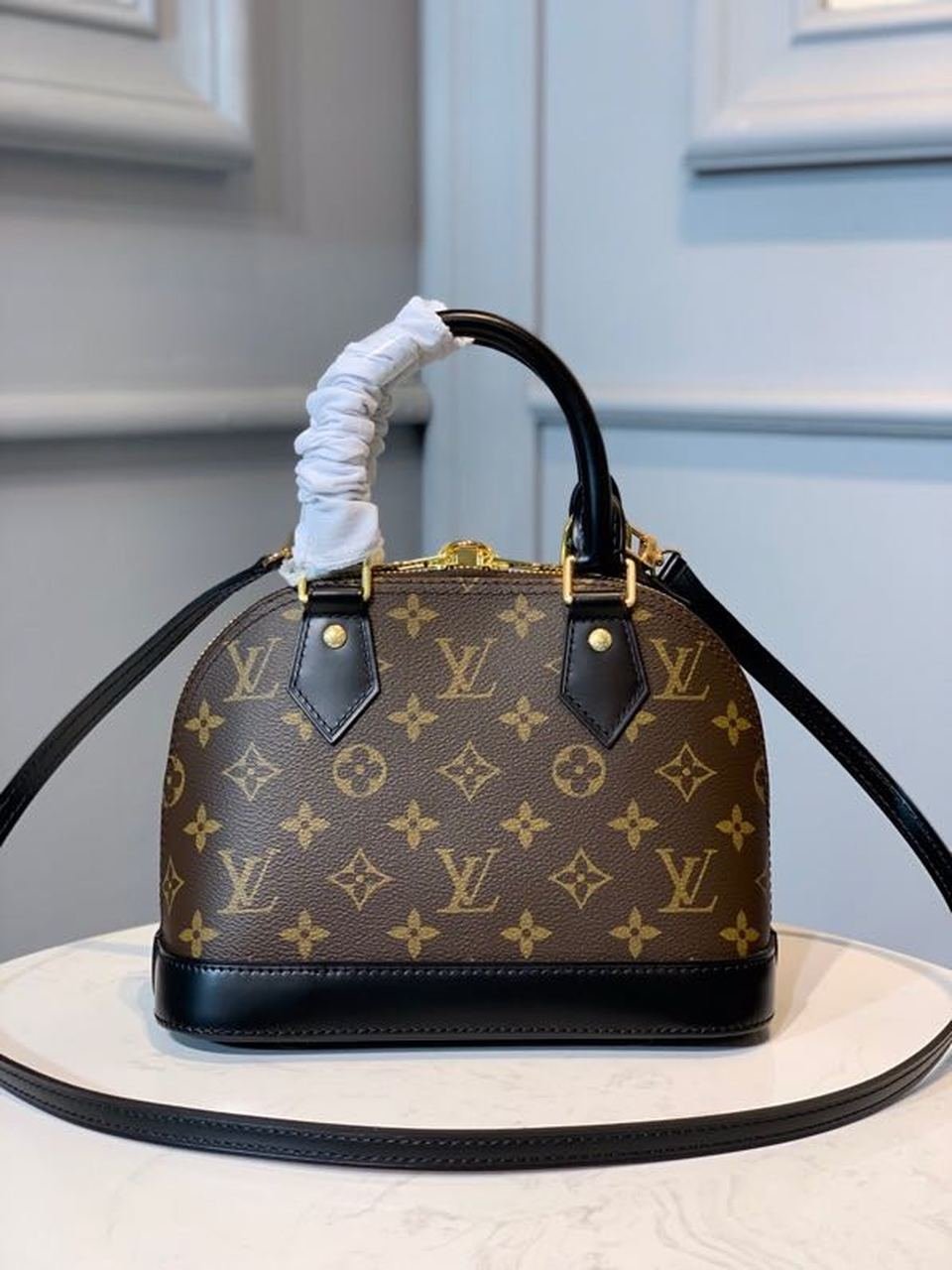 Louis Vuitton Alma BB Bag 25CM Monogram Canvas Spring/Summer Collection M53152, Brown