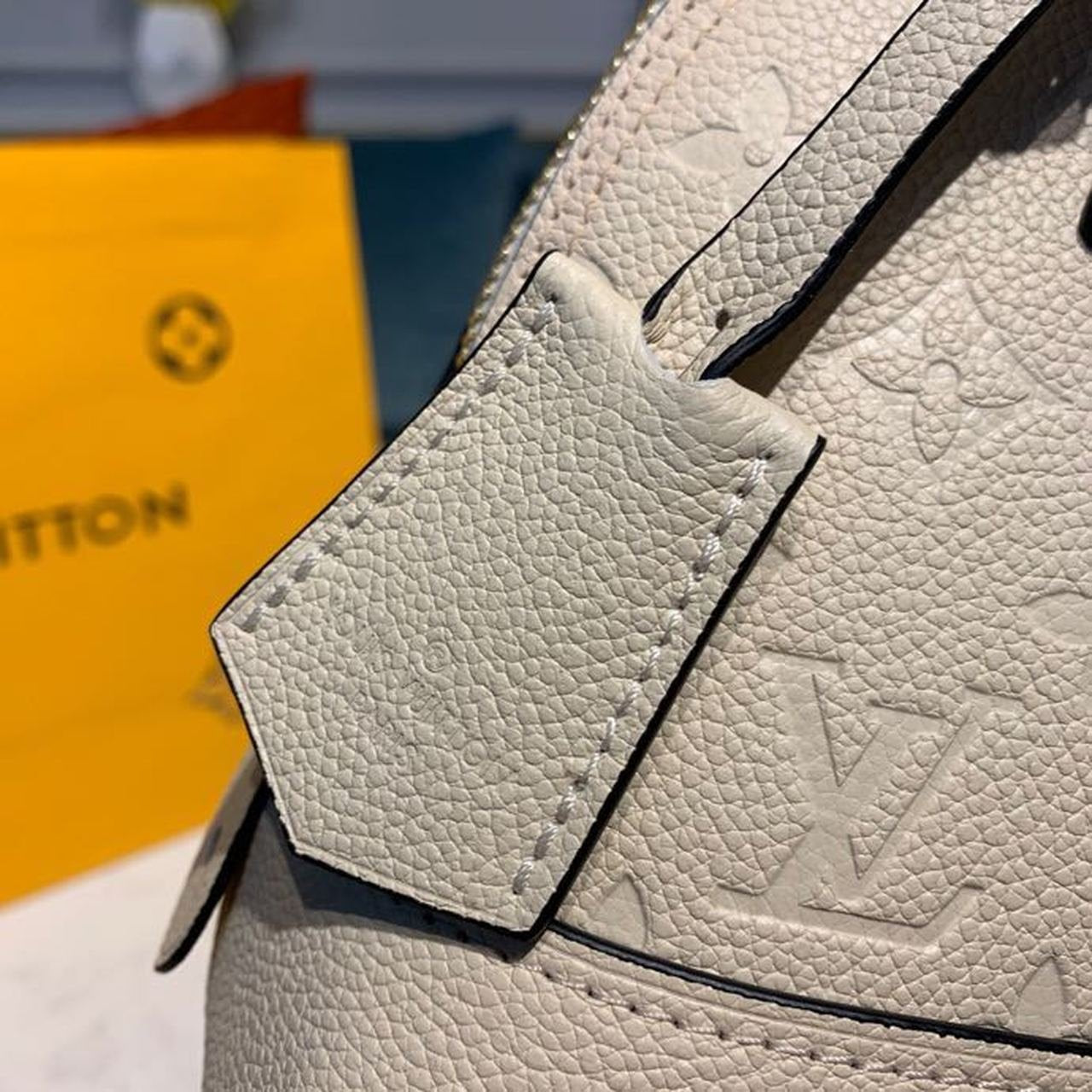 Louis Vuitton Neo Alma BB Bag 25cm Monogram Empreinte Canvas Spring/Summer Collection M44829, Creme