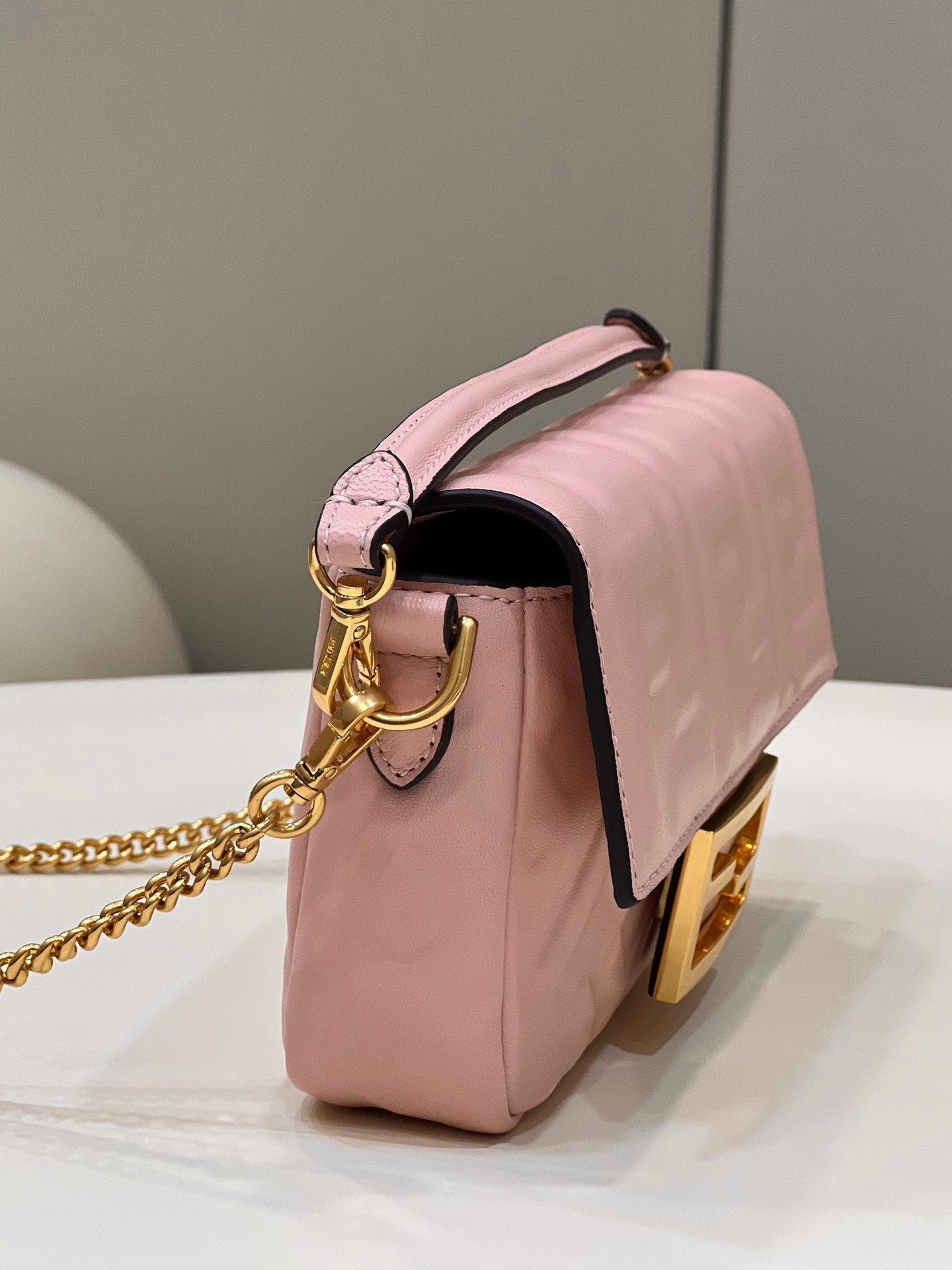 Fendi Baguette Bag 19cm Pink